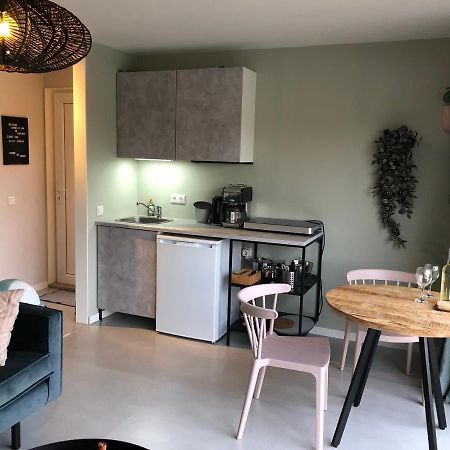 B&B Snurk Stiens, Fijn Verblijf Aan Open Vaarwater Exteriér fotografie