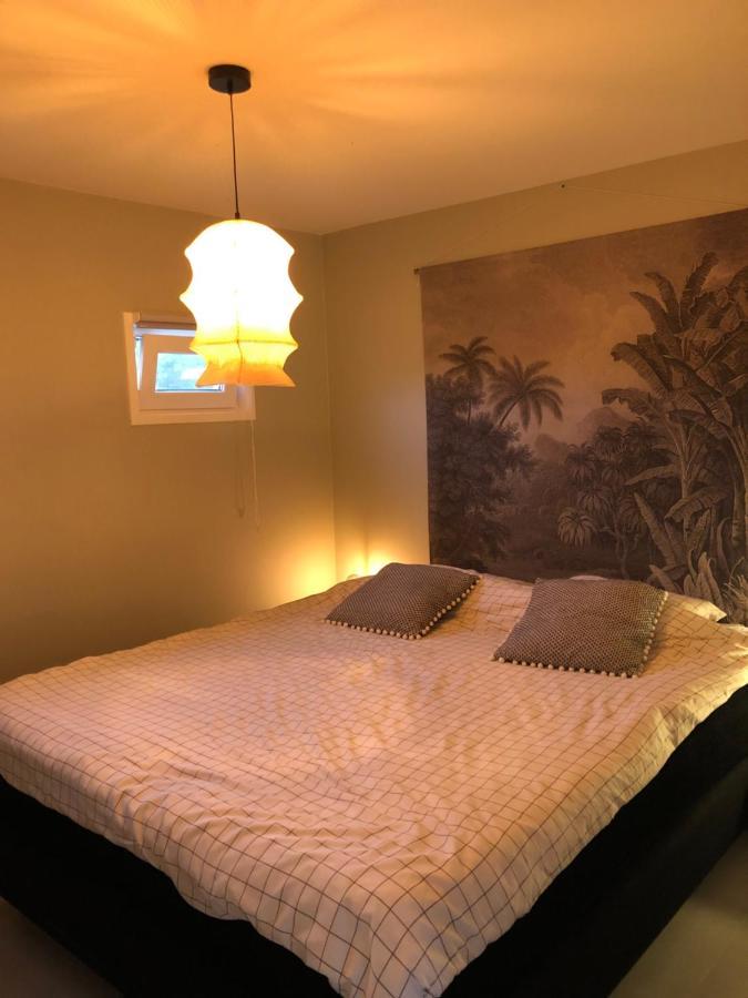B&B Snurk Stiens, Fijn Verblijf Aan Open Vaarwater Exteriér fotografie