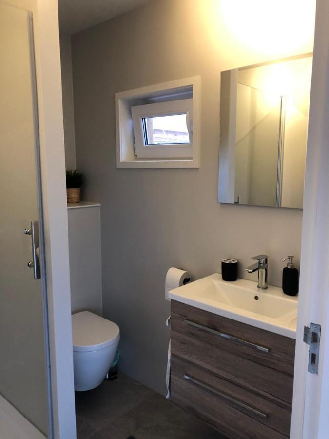 B&B Snurk Stiens, Fijn Verblijf Aan Open Vaarwater Exteriér fotografie