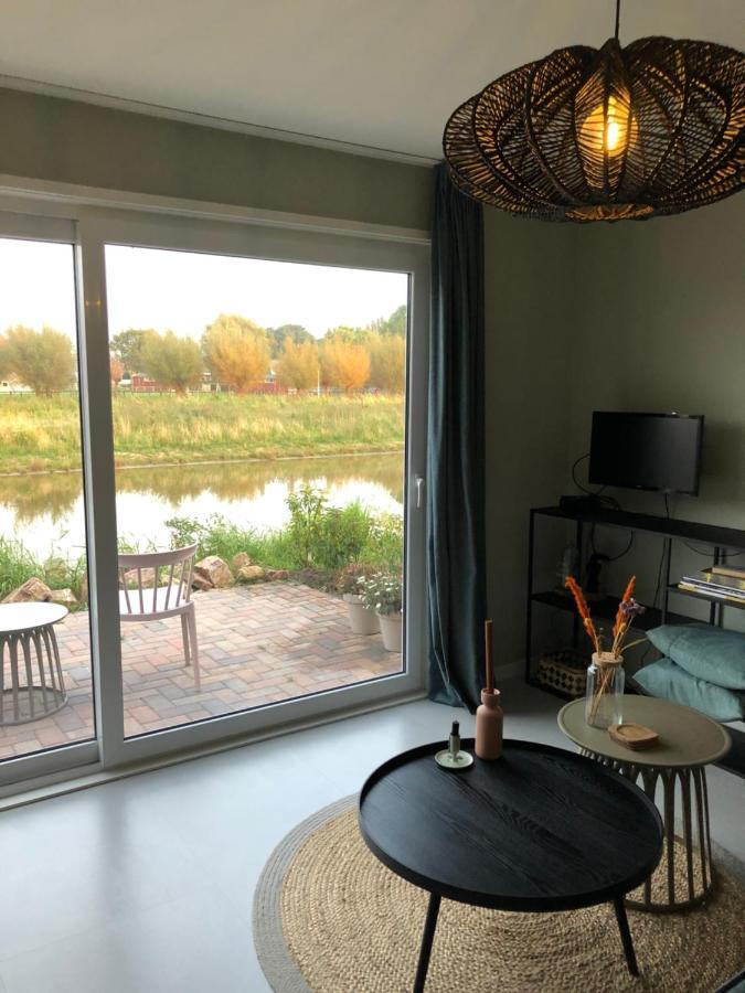 B&B Snurk Stiens, Fijn Verblijf Aan Open Vaarwater Exteriér fotografie