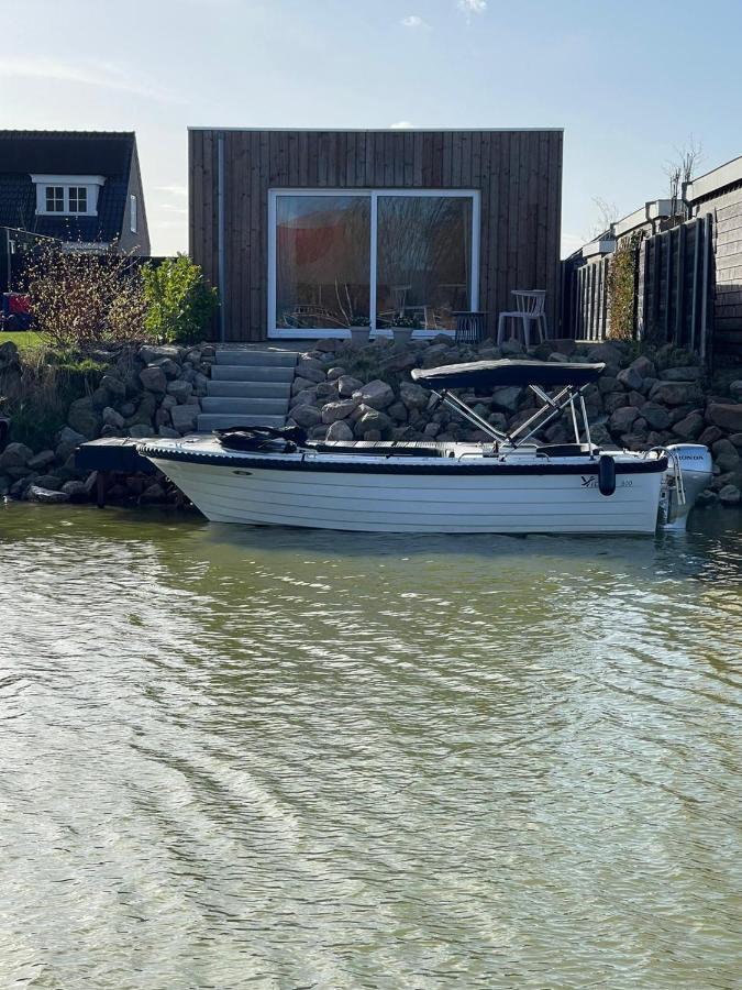 B&B Snurk Stiens, Fijn Verblijf Aan Open Vaarwater Exteriér fotografie